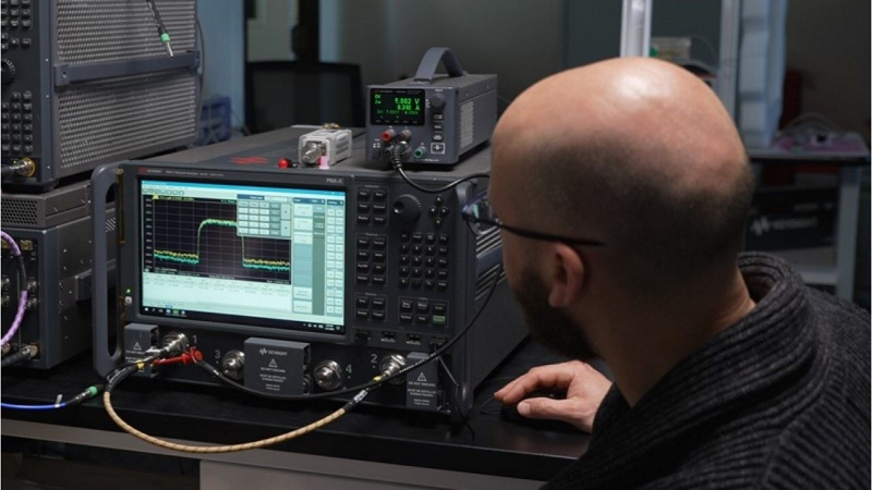 Network Analyzer Phase Noise Measurements